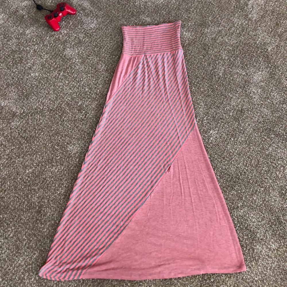 Maxi skirt, size small